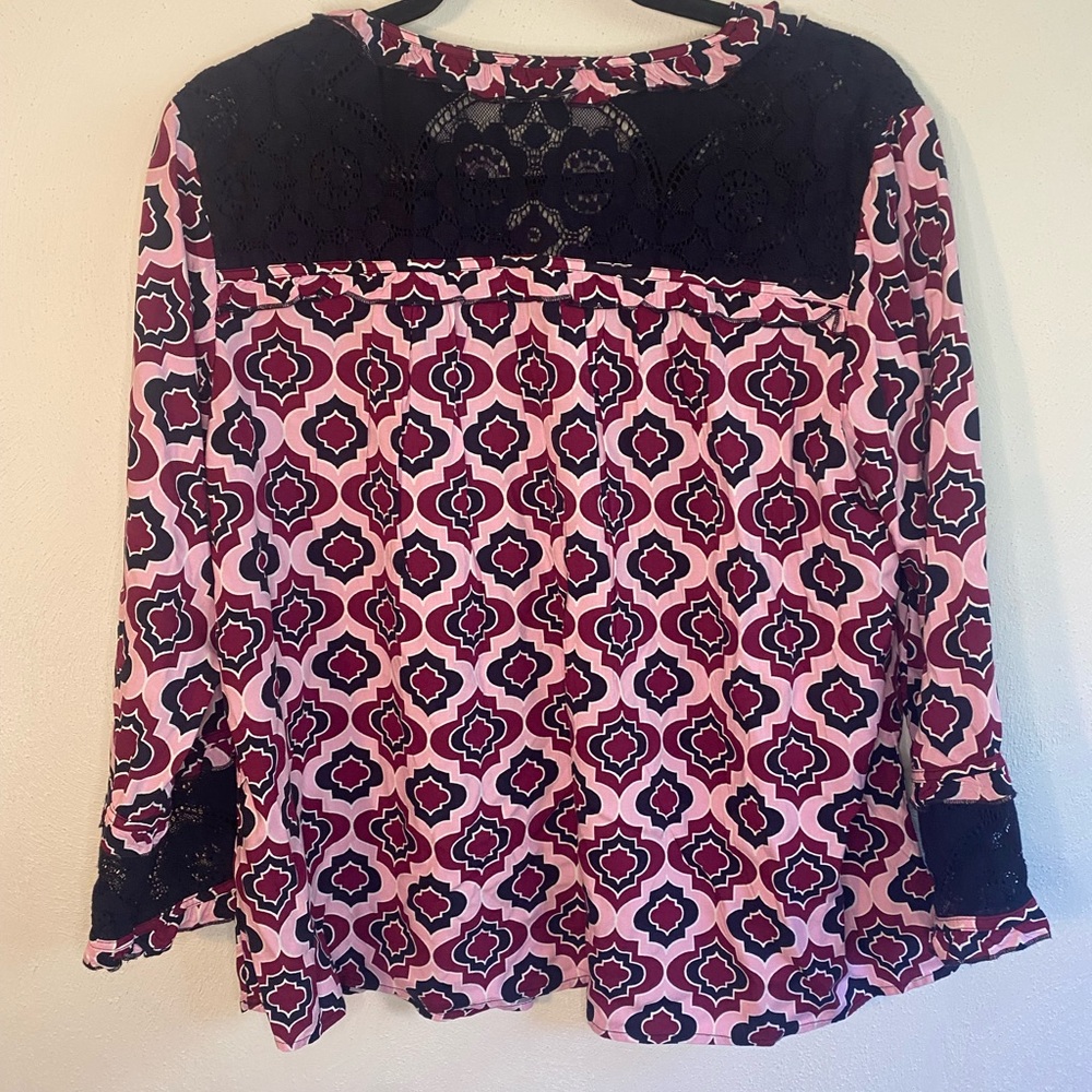 NWT Crown Ivy floral blouse - Picture 3 of 4